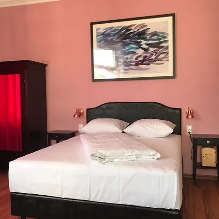 Smarthotel Mystique Self Check-in باد هومبرغ فور دير هوه